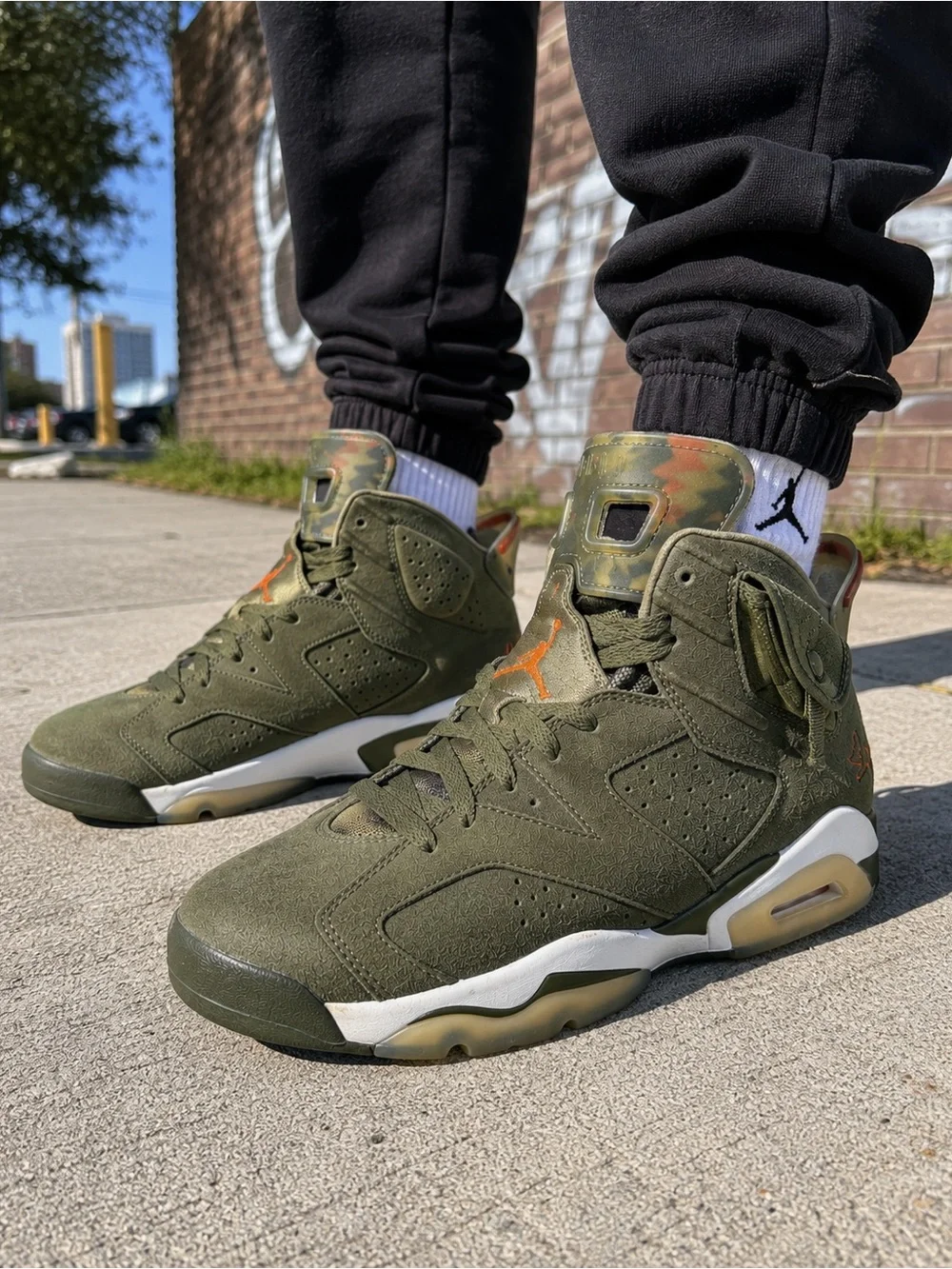 Jordan Kids Olive Green and Orange Camo Sneakers